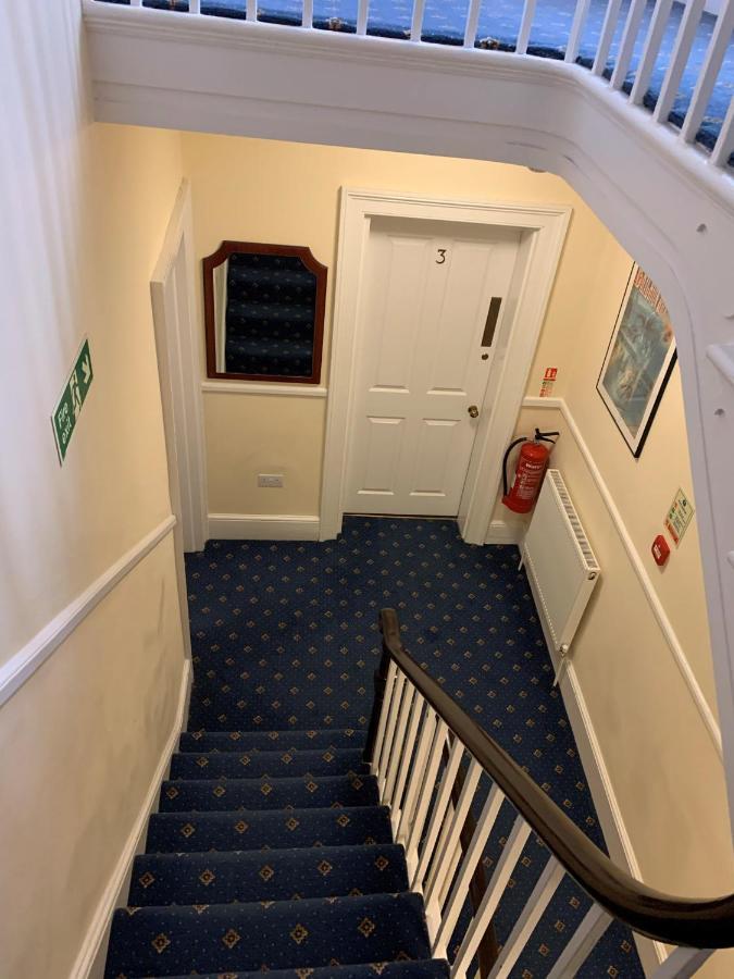 Hotel Peregrine House Canterbury Exterior foto