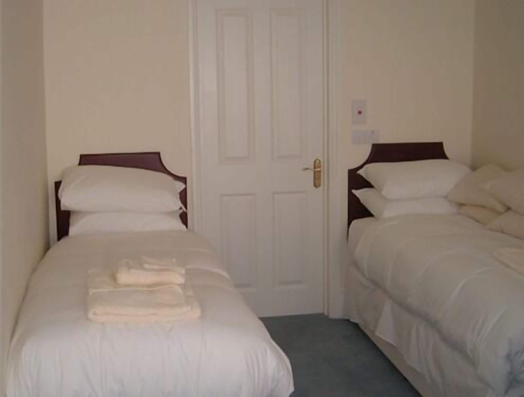 Hotel Peregrine House Canterbury Exterior foto
